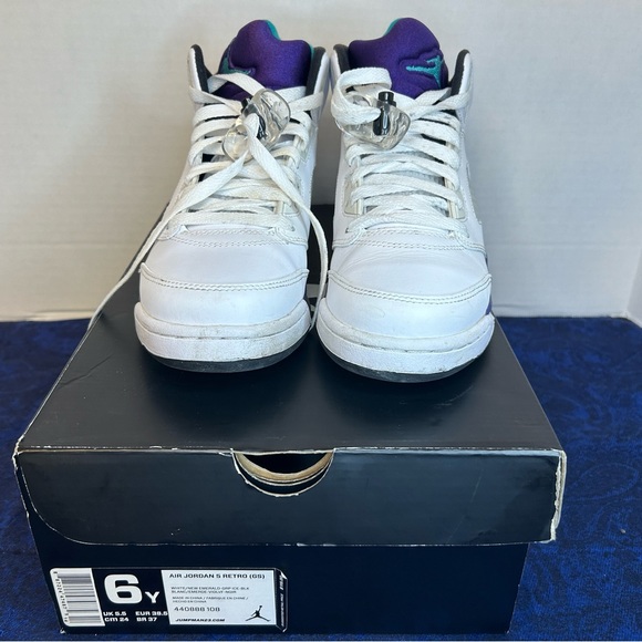 Authentic “Grapes” Nike Air Jordan 5 Retro (GS) 💜 size 6Y - Picture 5 of 5